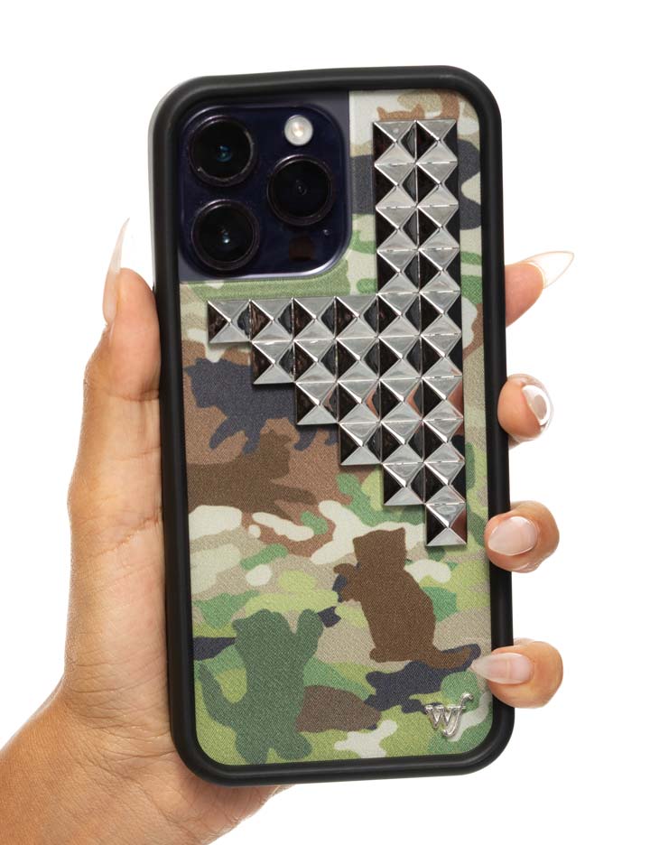 Wildflower Cases Cat Camo Stud iPhone 17 Pro Case