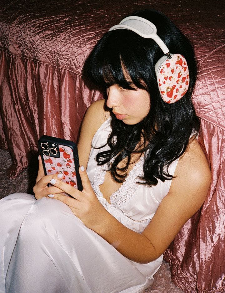 Wildflower Cases Strawberry Fields Airpod Max Case